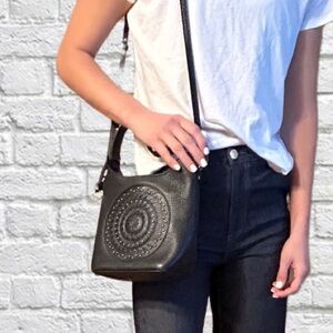 BRIGHTON Ferrara Eternity Charlette Black Leather Handbag Shoulder